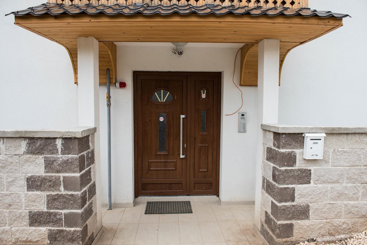 Leader Apartment Sarajevo Ngoại thất bức ảnh